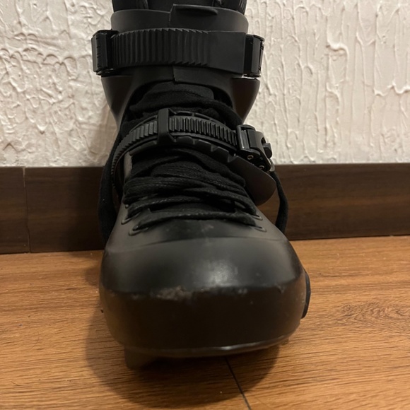 Powerslide Zoom Pro 100 skate boots only - Picture 2 of 15